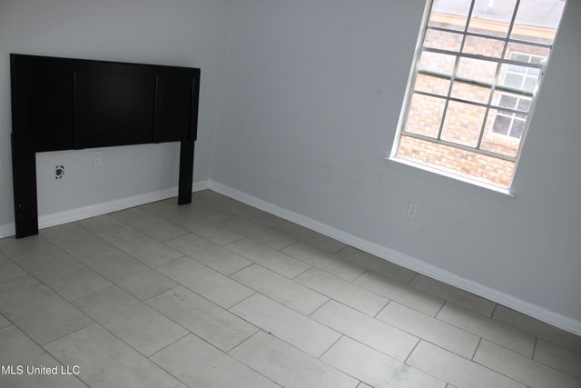 2614 Mclelland Street, Hattiesburg, MS 39401