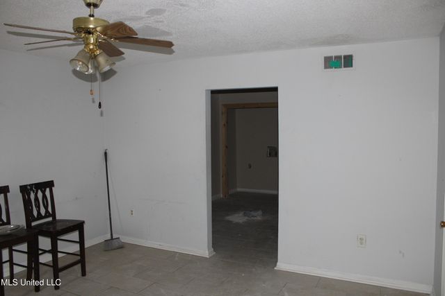 2614 Mclelland Street, Hattiesburg, MS 39401