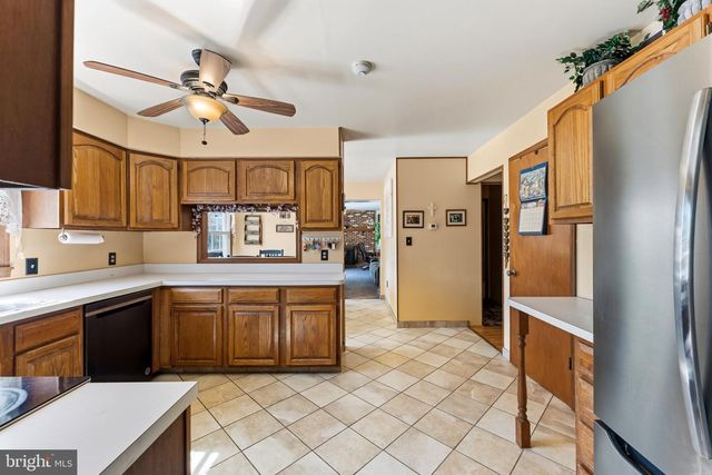 5209 CONNECTICUT AVE, Hammonton, NJ 08037