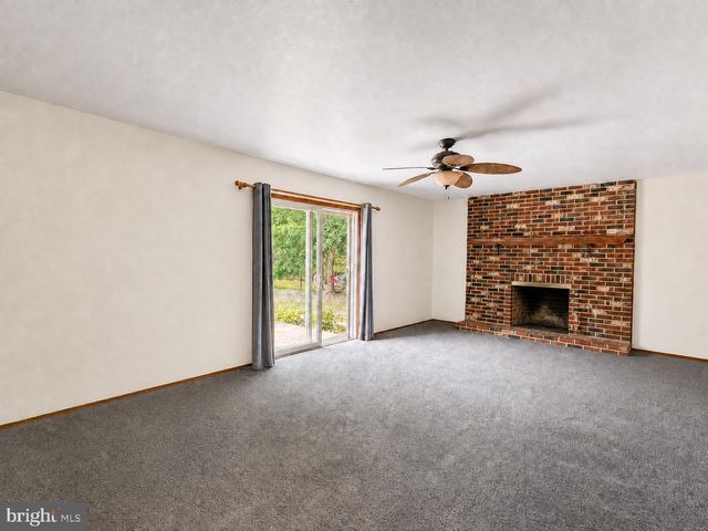 5209 CONNECTICUT AVE, Hammonton, NJ 08037