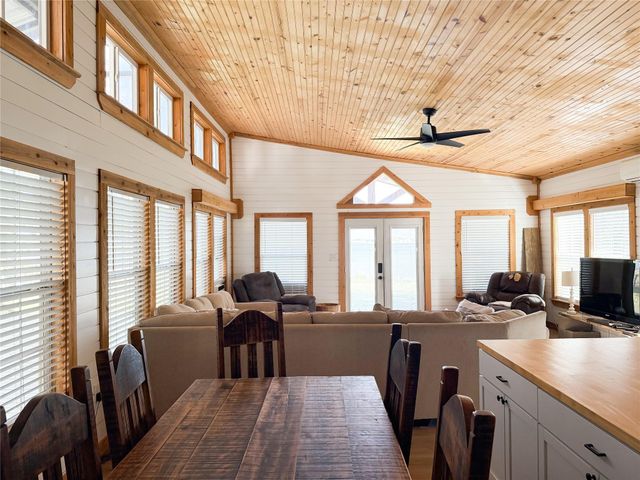 141 Lcr 773, Groesbeck, TX 76642