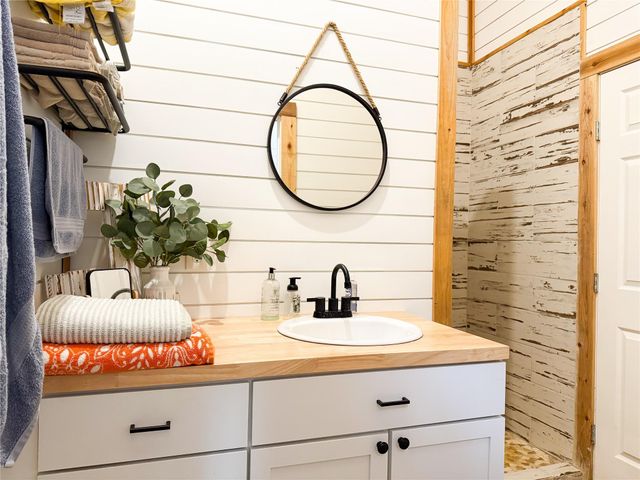 141 Lcr 773, Groesbeck, TX 76642