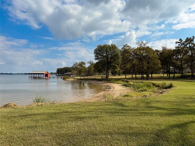 141 Lcr 773, Groesbeck, TX 76642