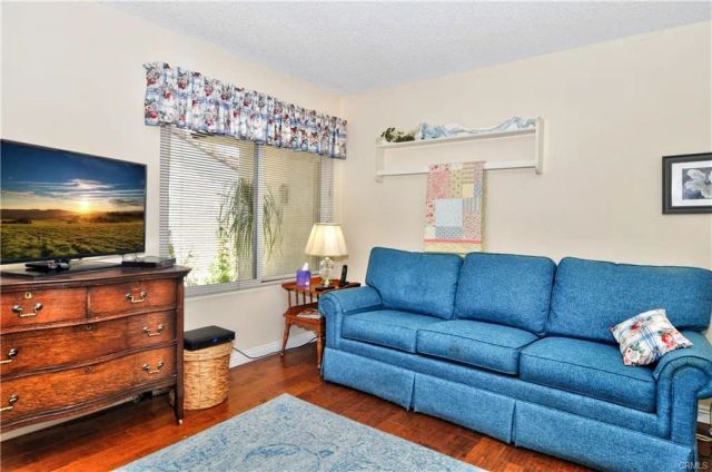 12 Lemon Tree, Irvine, CA 92612