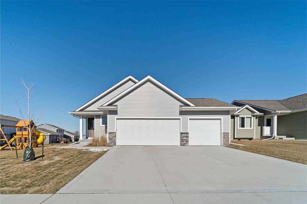 4416 NW 12th Street, Ankeny, IA 50023