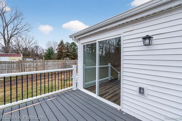 15313 Livermore Road, Pinckney, MI 48169