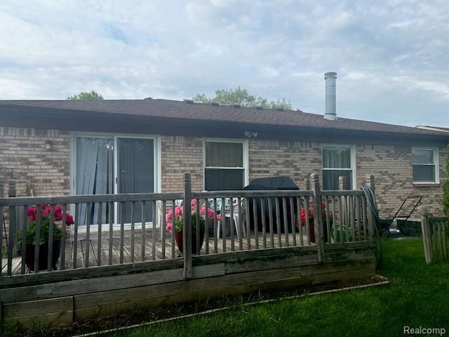15720 Bono Drive, Clinton Township, MI 48038
