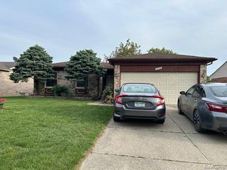 15720 Bono Drive, Clinton Township, MI 48038