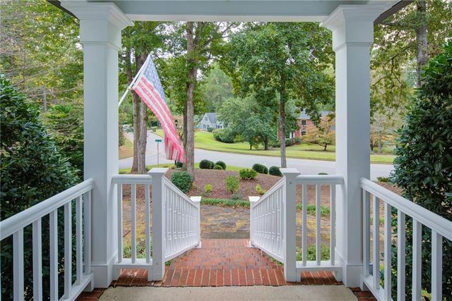 2000 Trotters Ridge Way, Roswell, GA 30075