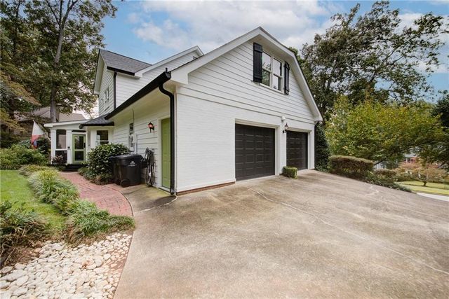 2000 Trotters Ridge Way, Roswell, GA 30075