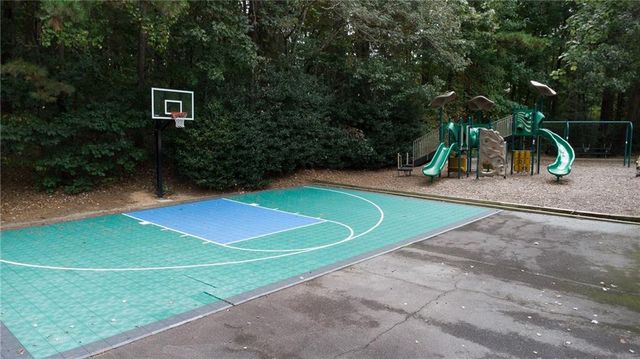 2000 Trotters Ridge Way, Roswell, GA 30075