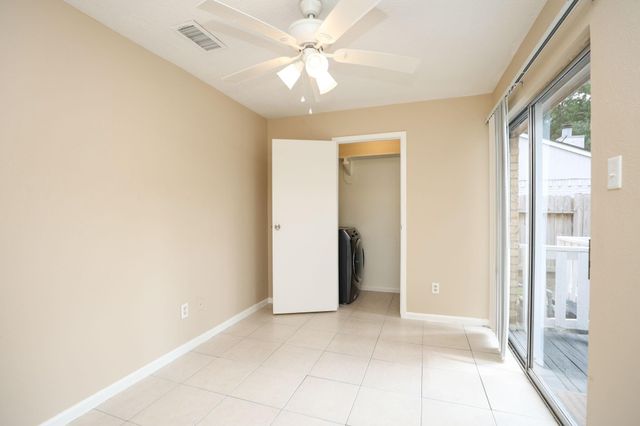 24 Rockfern Court, The Woodlands, TX 77380