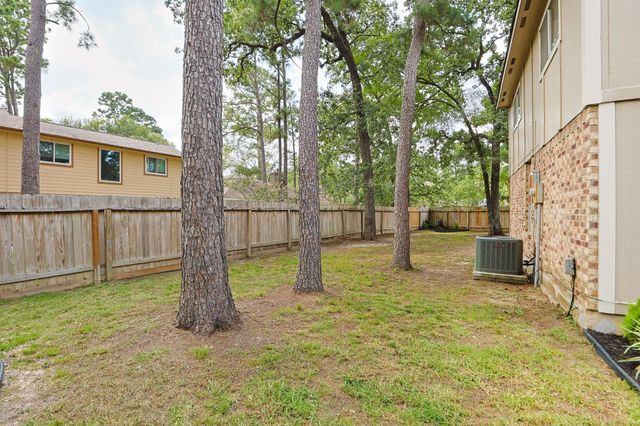 24 Rockfern Court, The Woodlands, TX 77380