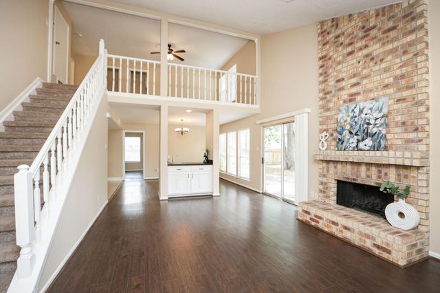 24 Rockfern Court, The Woodlands, TX 77380