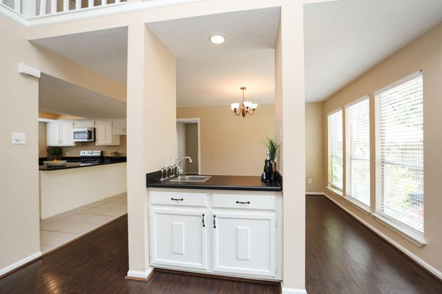 24 Rockfern Court, The Woodlands, TX 77380