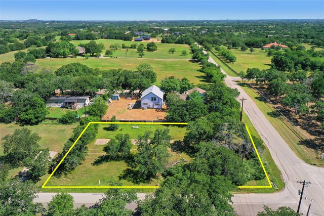 1102 Maple Drive, Bartonville, TX 76226