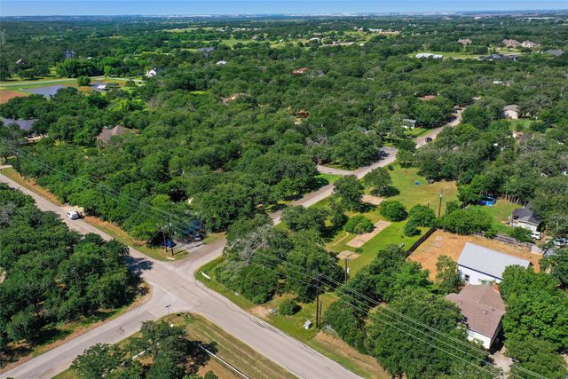 1102 Maple Drive, Bartonville, TX 76226