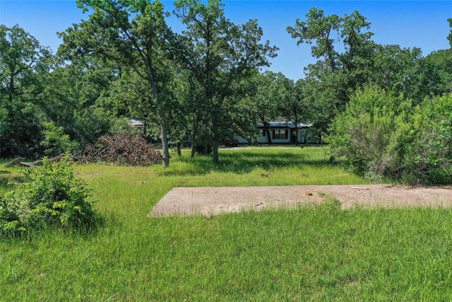1102 Maple Drive, Bartonville, TX 76226