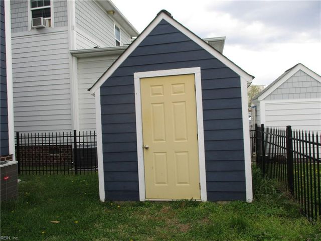 157 Hall Avenue AVE, Suffolk, VA 23434