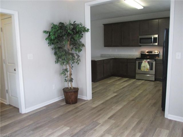 157 Hall Avenue AVE, Suffolk, VA 23434