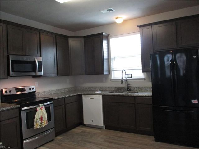 157 Hall Avenue AVE, Suffolk, VA 23434