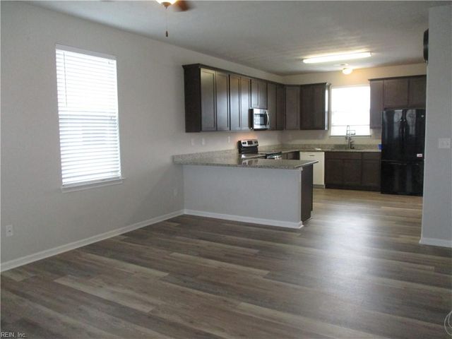 157 Hall Avenue AVE, Suffolk, VA 23434