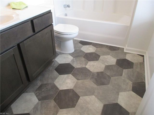 157 Hall Avenue AVE, Suffolk, VA 23434