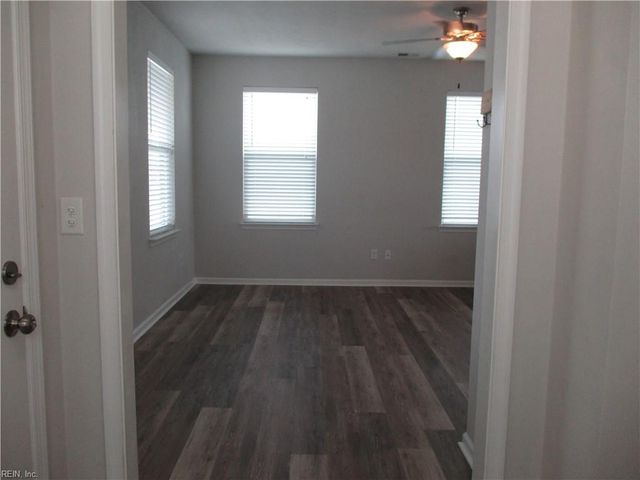 157 Hall Avenue AVE, Suffolk, VA 23434