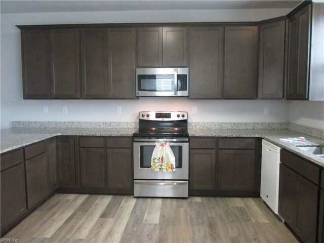 157 Hall Avenue AVE, Suffolk, VA 23434