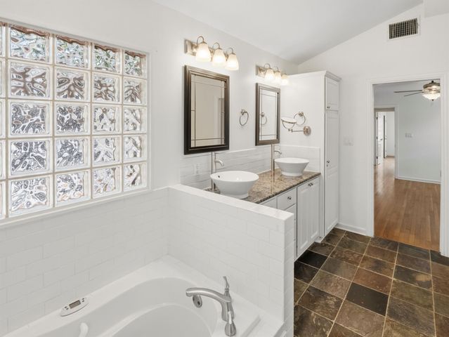 2003 Woodmont Ave, Austin, TX 78703