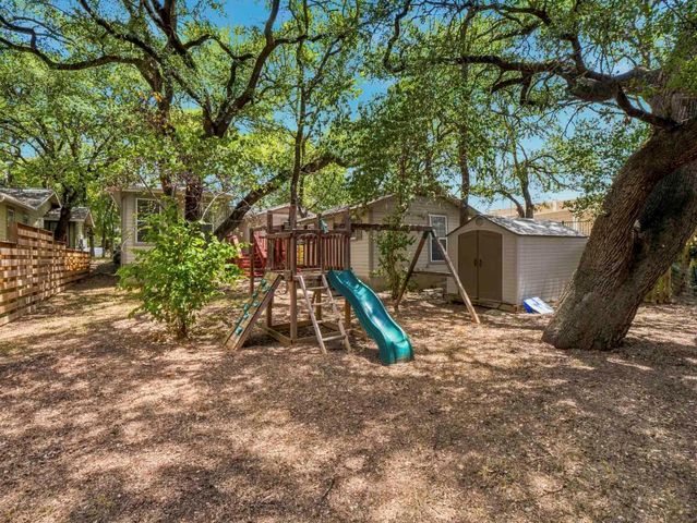 2003 Woodmont Ave, Austin, TX 78703