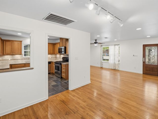 2003 Woodmont Ave, Austin, TX 78703