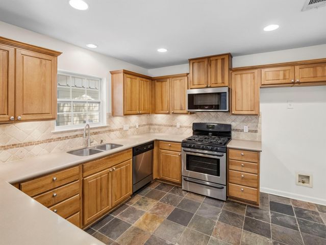 2003 Woodmont Ave, Austin, TX 78703