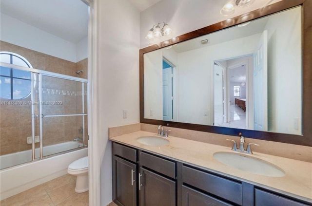 8362 NW 39th Court, Pembroke Pines, FL 33024