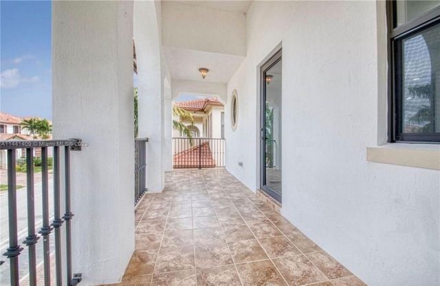 8362 NW 39th Court, Pembroke Pines, FL 33024