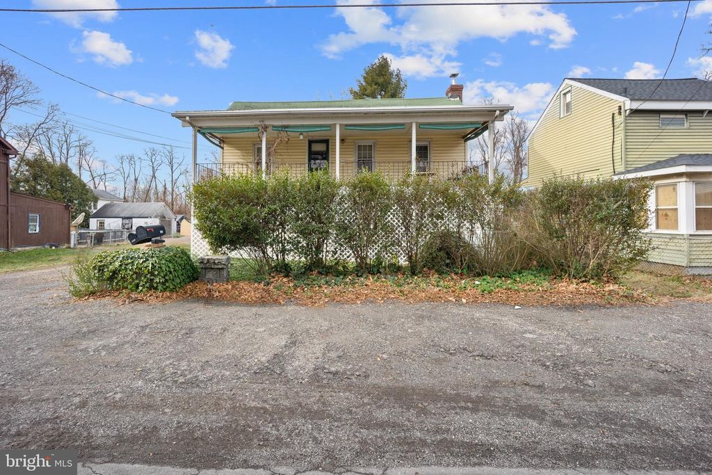 1642 BRISTOL PIKE, Morrisville, PA 19067