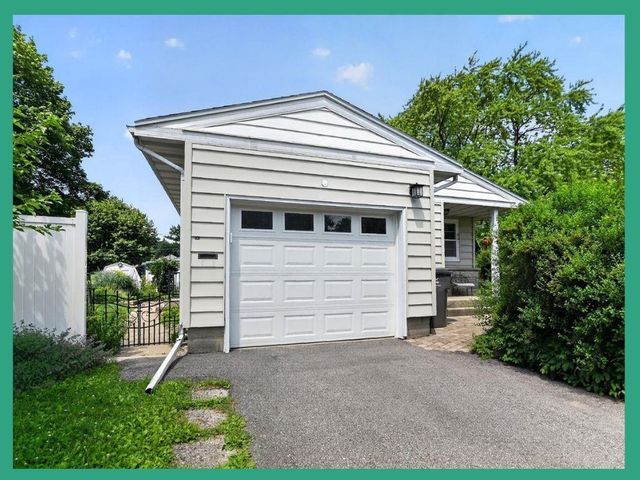 400 Frost Woods Road, Monona, WI 53716