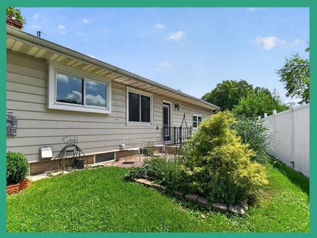 400 Frost Woods Road, Monona, WI 53716
