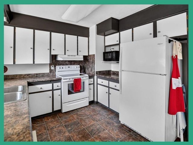 400 Frost Woods Road, Monona, WI 53716