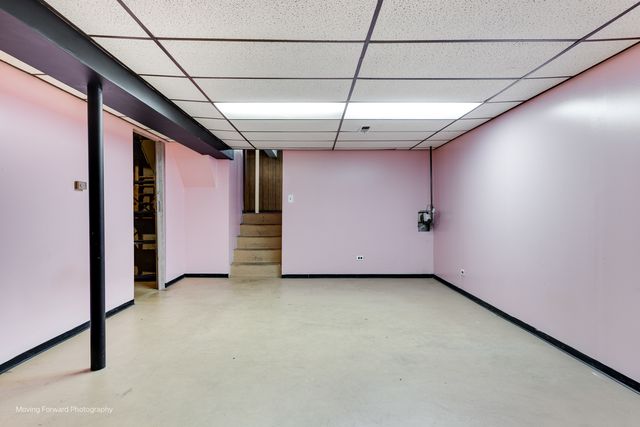 539 W Eggerding Drive, Addison, IL 60101