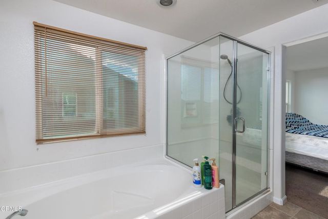 5128 Ederia Way, Bakersfield, CA 93313