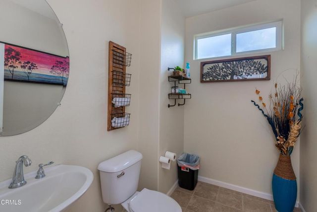 5128 Ederia Way, Bakersfield, CA 93313