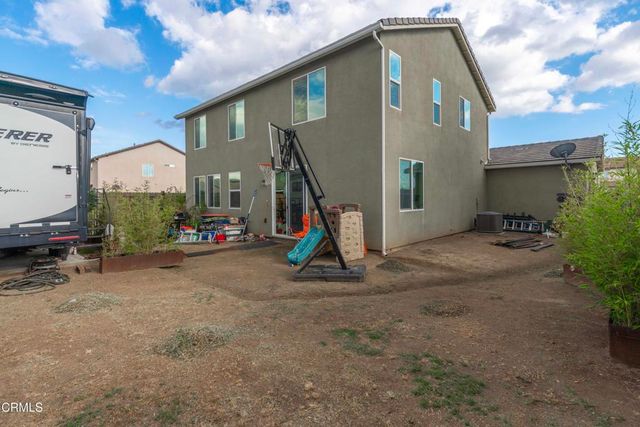 5128 Ederia Way, Bakersfield, CA 93313