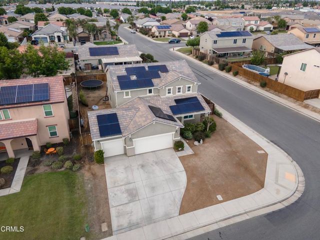 5128 Ederia Way, Bakersfield, CA 93313