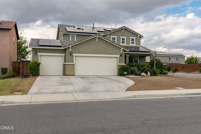 5128 Ederia Way, Bakersfield, CA 93313