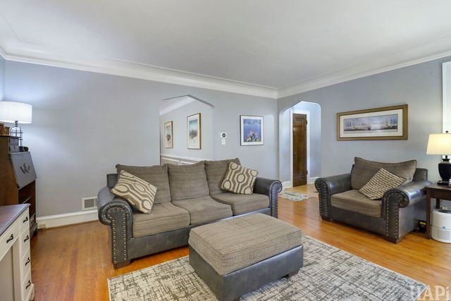 7846 Kenneth Avenue, Skokie, IL 60076