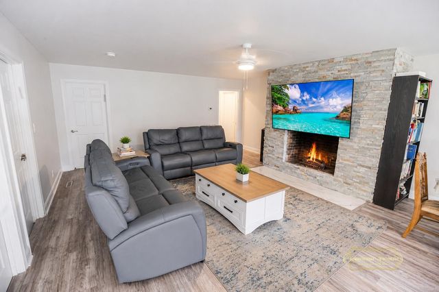 518 37th Ave. N, Myrtle Beach, SC 29577