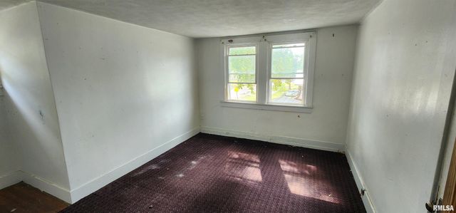 401 W ELLIOTT Avenue, Springfield, IL 62702