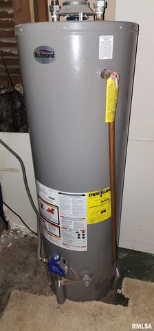 401 W ELLIOTT Avenue, Springfield, IL 62702