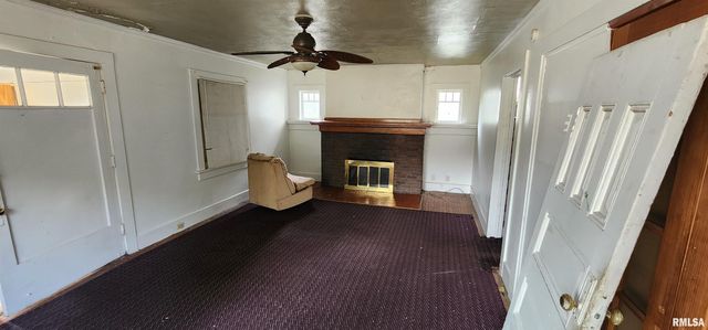 401 W ELLIOTT Avenue, Springfield, IL 62702